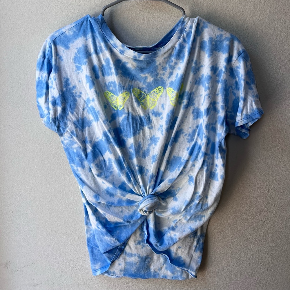 Blue & white tye-dye tee with neon butterflies